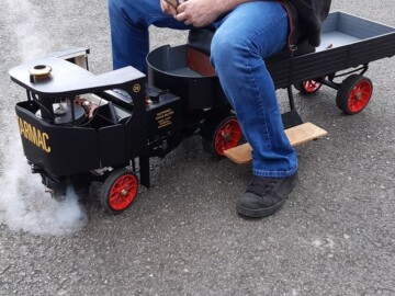 2" Clayton steam wagon